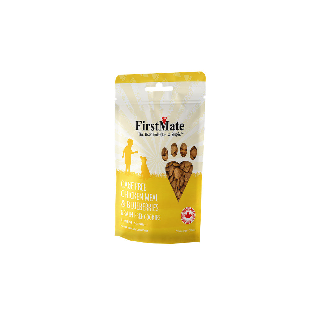 FirstMate Cage Free Chicken & Blueberries Dog Treats - Grain-Free, 8 oz (227g) Biscuits