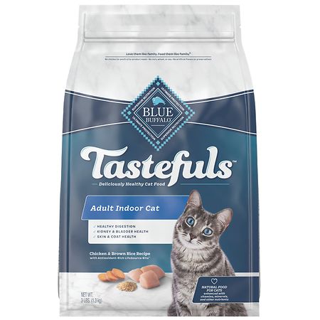 Blue Buffalo Tastefuls Adult Indoor Dry Cat Food with Chi...