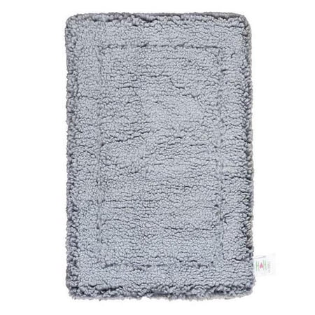 Huggle Hounds 813168049879 23 x 36 in. Dog Fleece Mat  Gr...