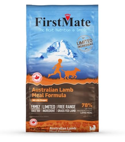 FirstMate Cage Free Chicken & Blueberries Dog Treats - Grain-Free, 8 oz (227g) Biscuits