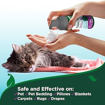 Vet's Best Flea & Tick Waterless Bath for Cats - Cotton Spice Scent - 5 oz