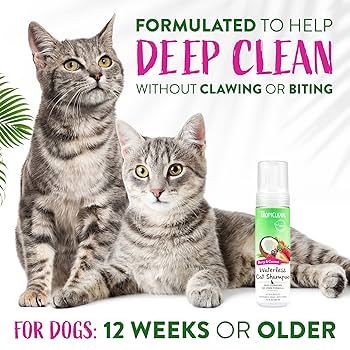 TropiClean Deep Cleaning Waterless Cat Shampoo - Berry Coconut Scent, 7.4 oz