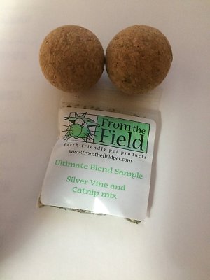 From The Field Billy Bob Cork Ball Cat Toy - Organic Catnip (Mini Max)